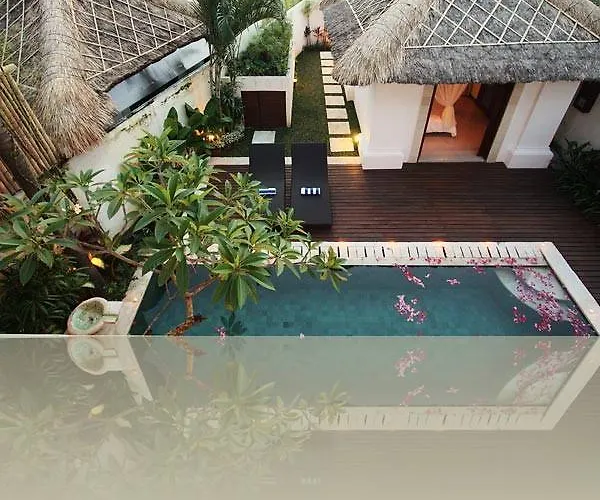 Hotel Antara 3*